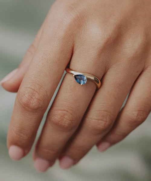 Pear Cut London Blue Topaz Solitaire Silver Engagement Ring | Anima jewels