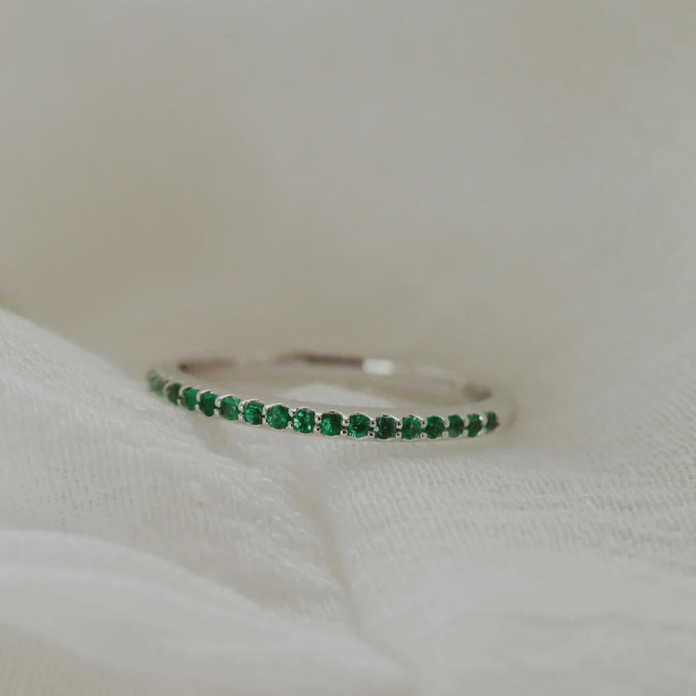 Emerald Wedding Band 925 Sterling Silver Ring | Anima jewels