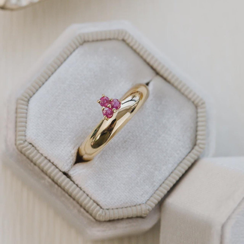 Pink Sapphire Cluster Three-Stone Silver Ring | Anima jewels