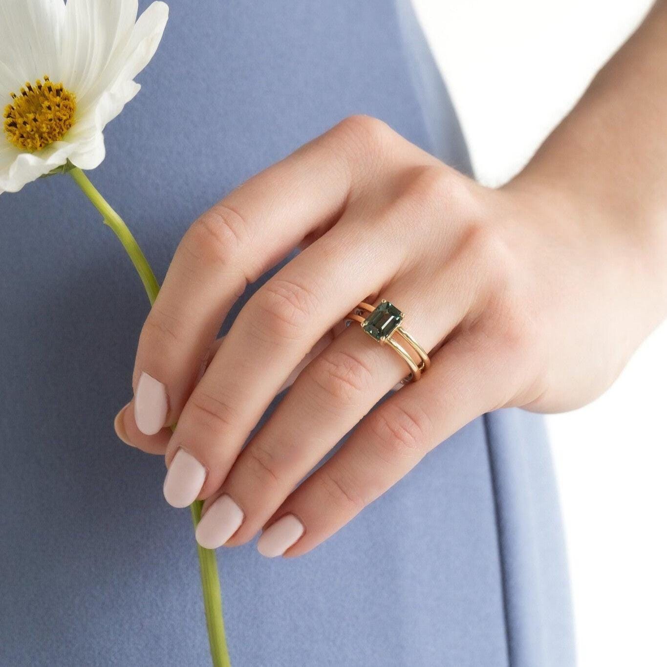 Montana Sapphire Emerald Cut Ring 14k Gold Double Band | Anima jewels