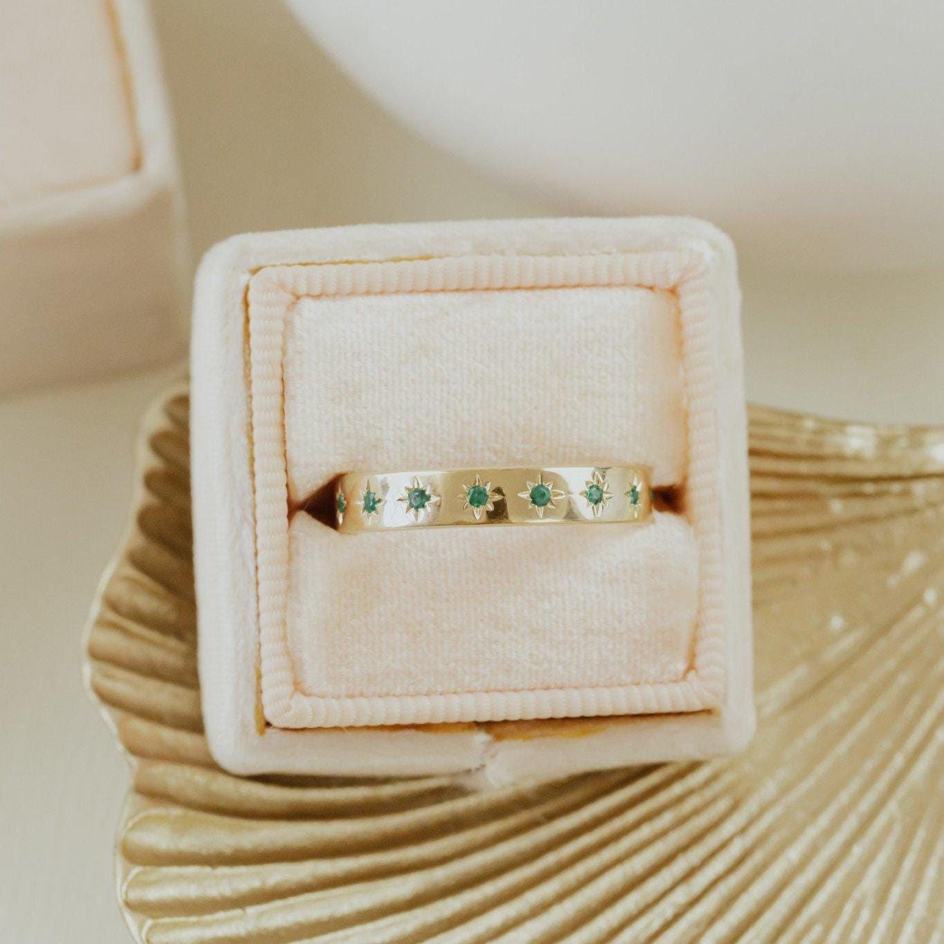 Star Emerald Stacking Eternity Ring Silver Celestial Band | Anima jewels